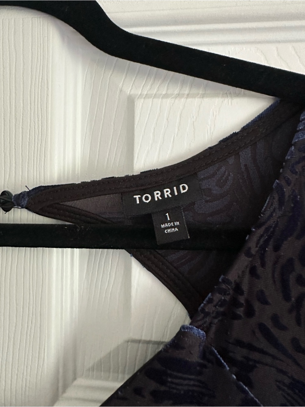 Size 1X Torrid Womens Blue Floral Print Burnout Velvet Short Sleeve Dress - Picture 7 of 8